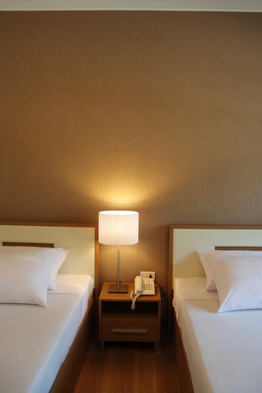 Korat Resort Hotel Nakhonratchasima Zimmer foto